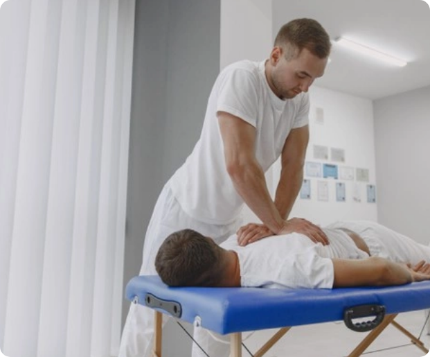 A corporate back massage by a Bizhealth consultant